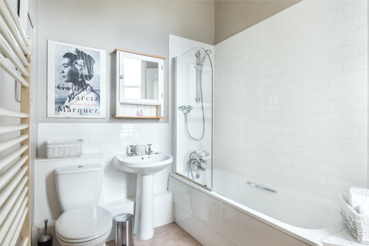 Spacious & Unique City Central 1 Bed With Wifi Edimburgo Esterno foto